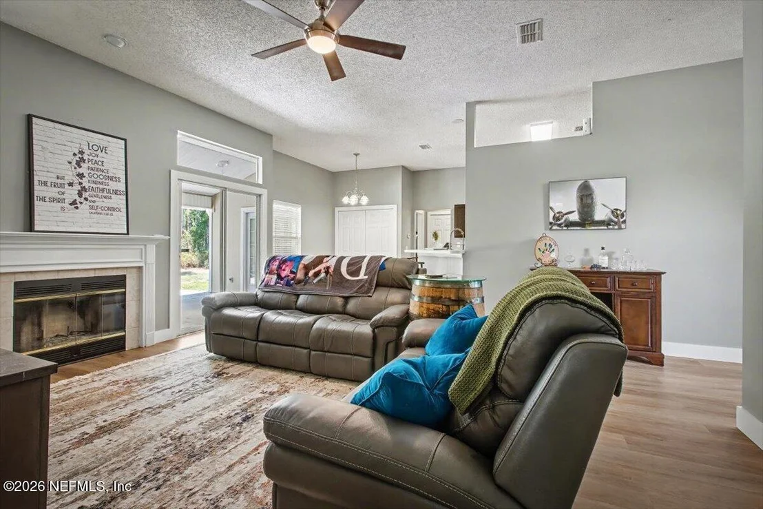 Photo of 96235 SWEETBRIAR Lane