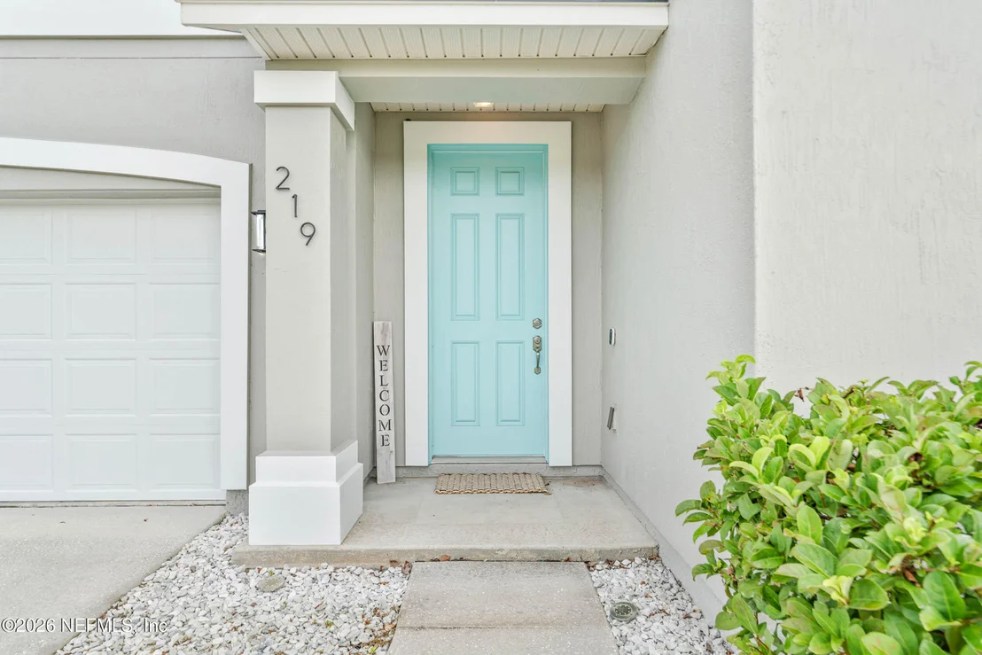 Photo of 219 DEERFIELD GLEN Drive