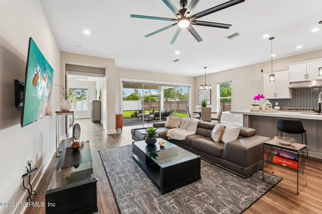 Photo of 10223 SILVERBROOK Trail