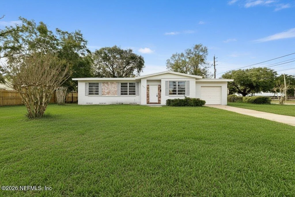 Photo of 7204 HERNANDO Road