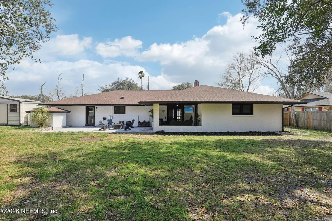 Photo of 12670 AGATITE Road