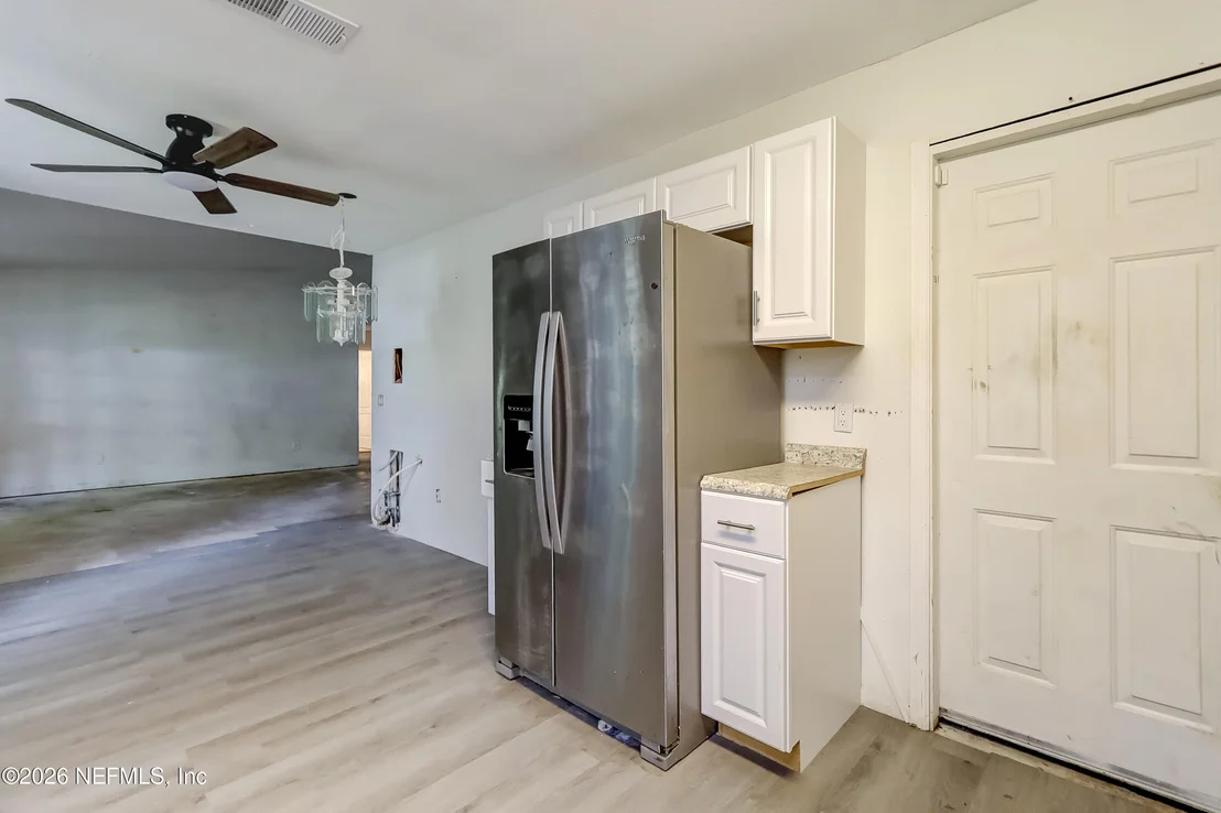 Photo of 261 CORNELL Road