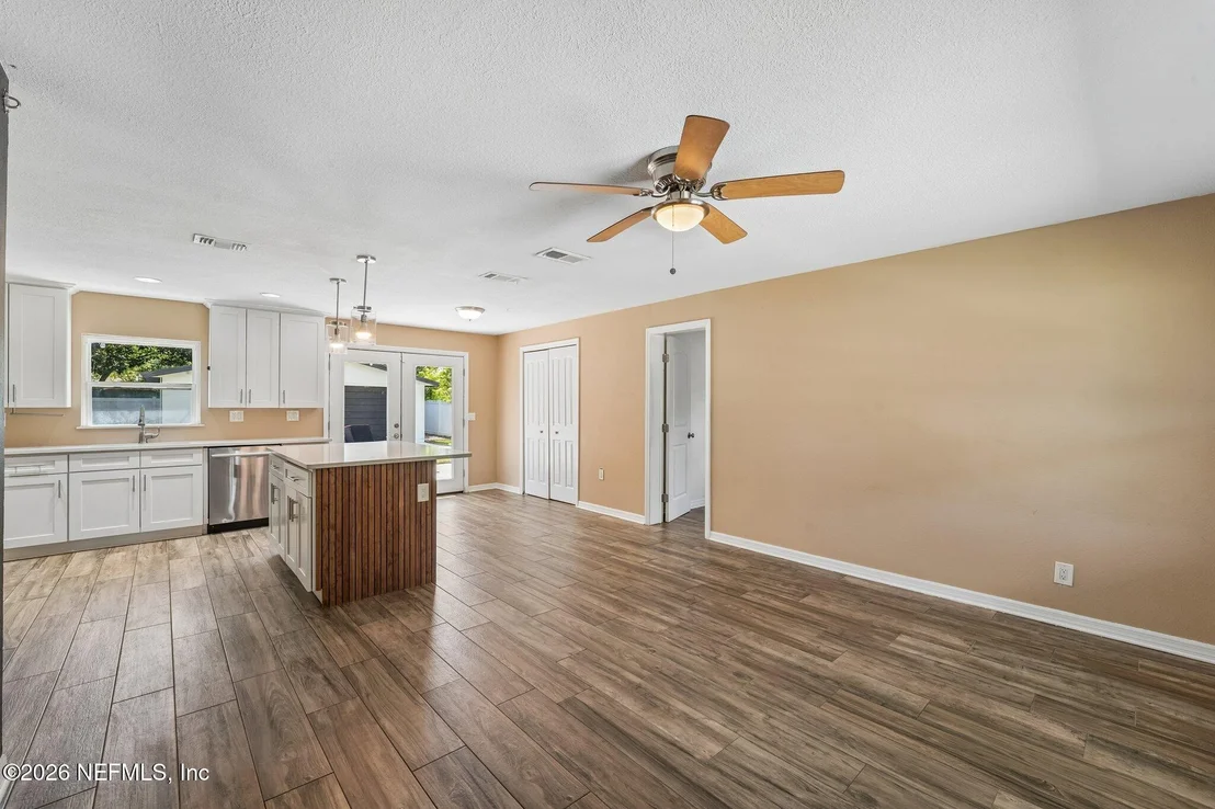 Photo of 317 PENMAN Road