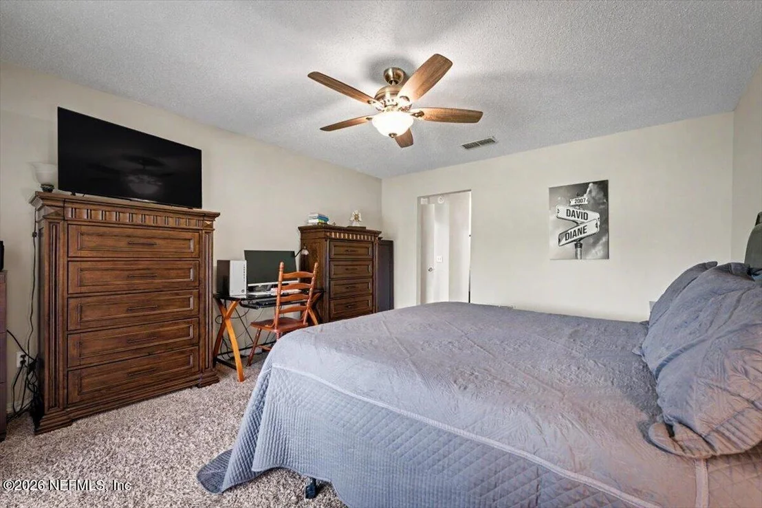 Photo of 1102 MEADOW Drive