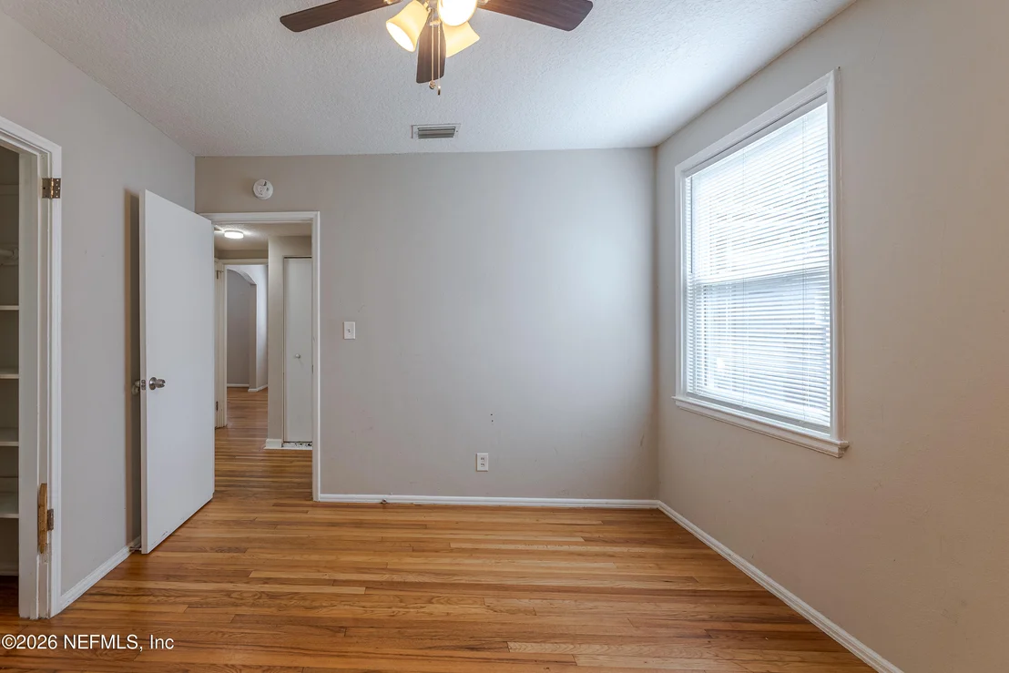 Photo of 1052 WILLIS Drive