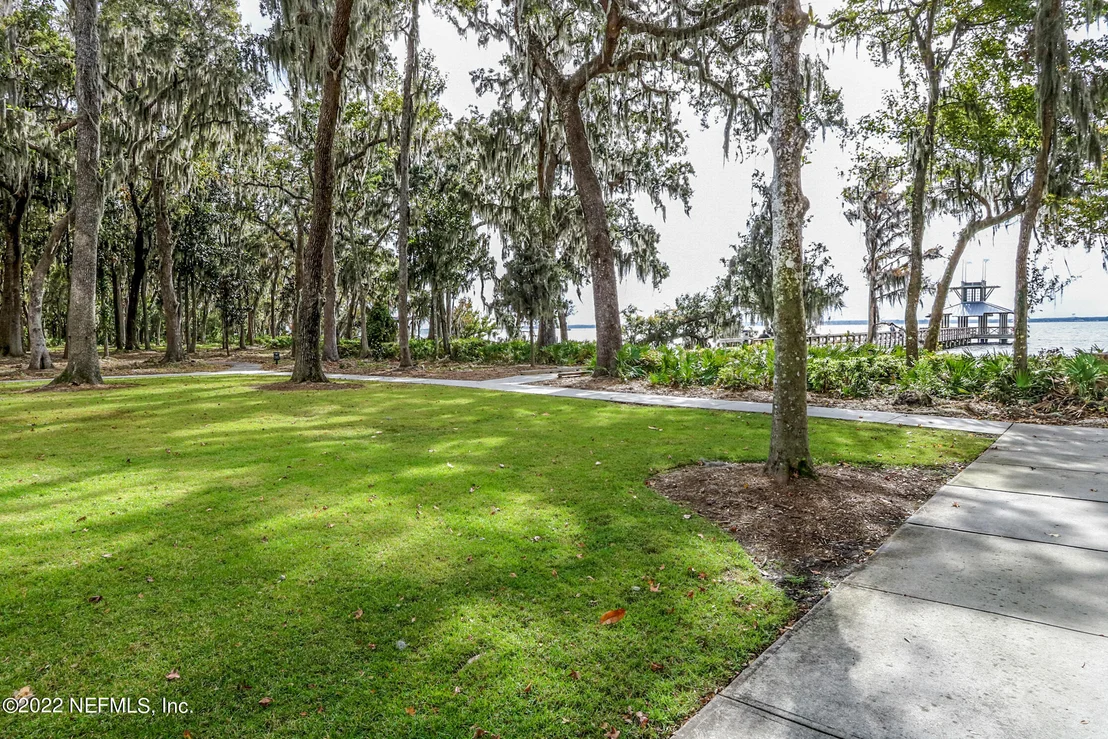 Photo of 78 CALUMET Drive