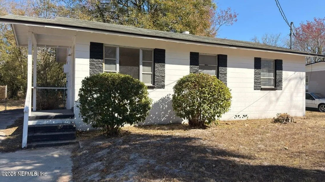 Photo of 5627 BELAFONTE Drive