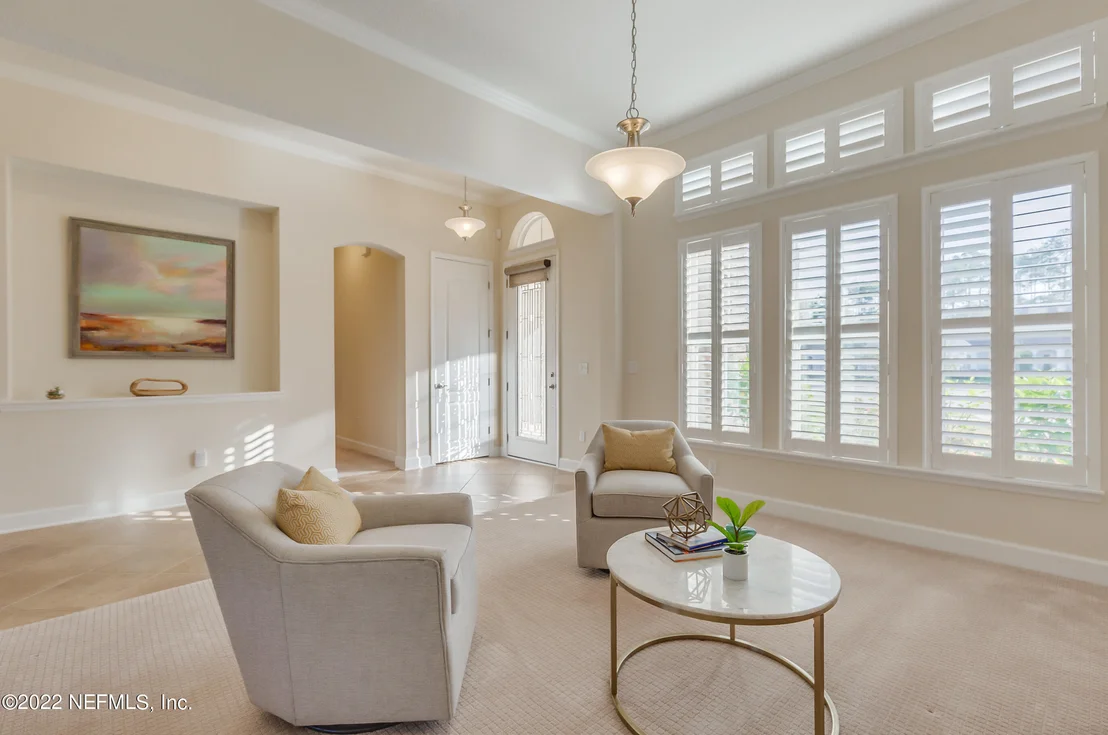 Photo of 276 MANOR Lane