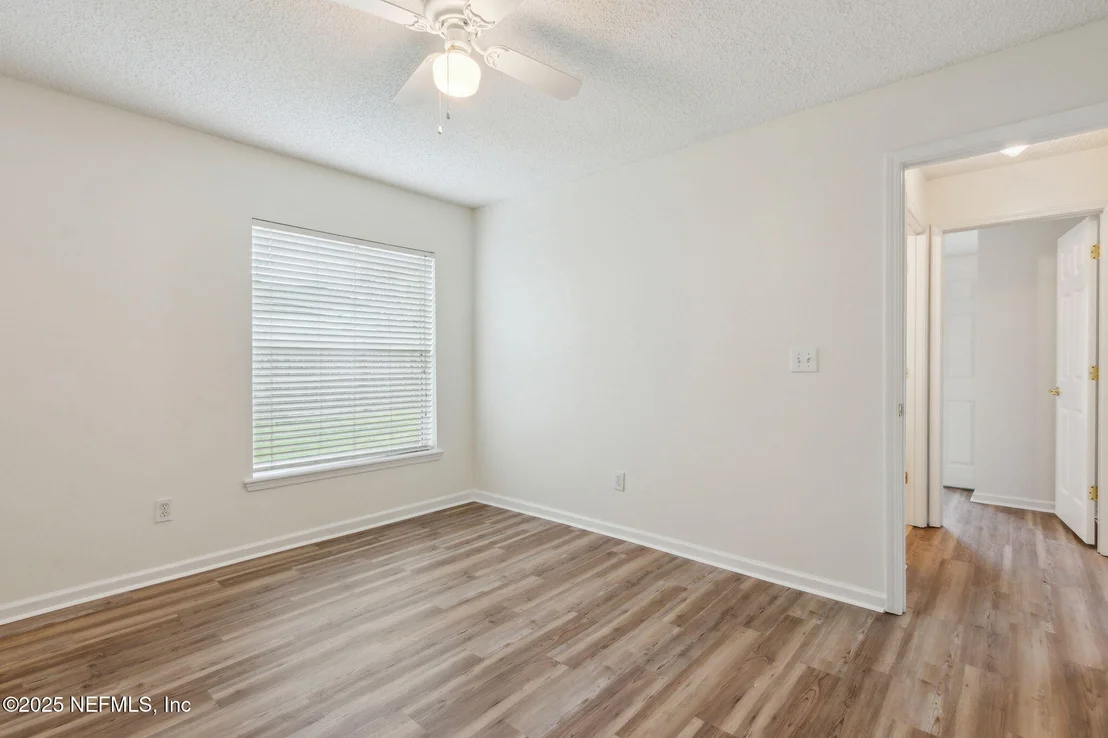 Photo of 2005 FROGMORE Drive