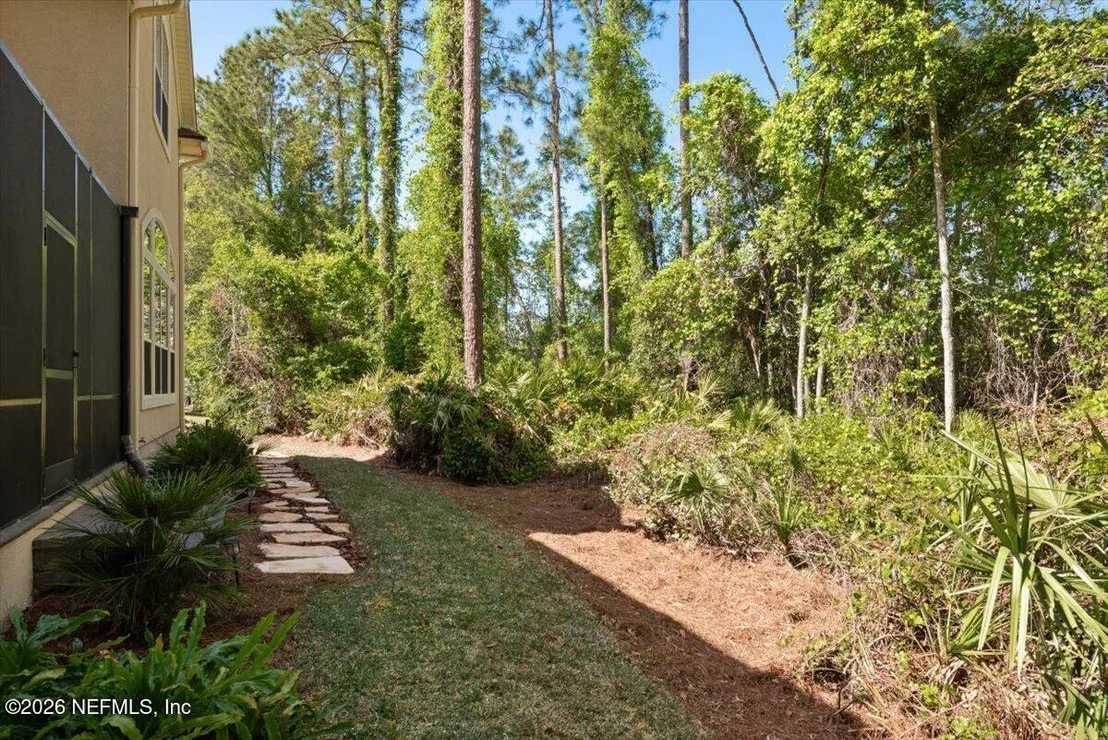 Photo of 240 ST JOHNS FOREST Boulevard