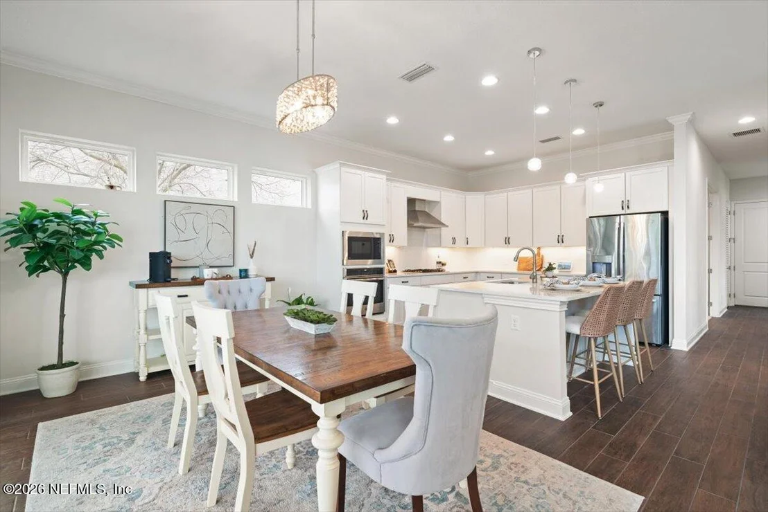 Photo of 592 OUTLOOK Drive