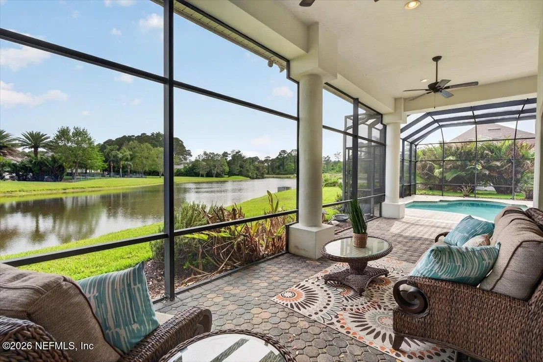 Photo of 161 N RIVER Drive