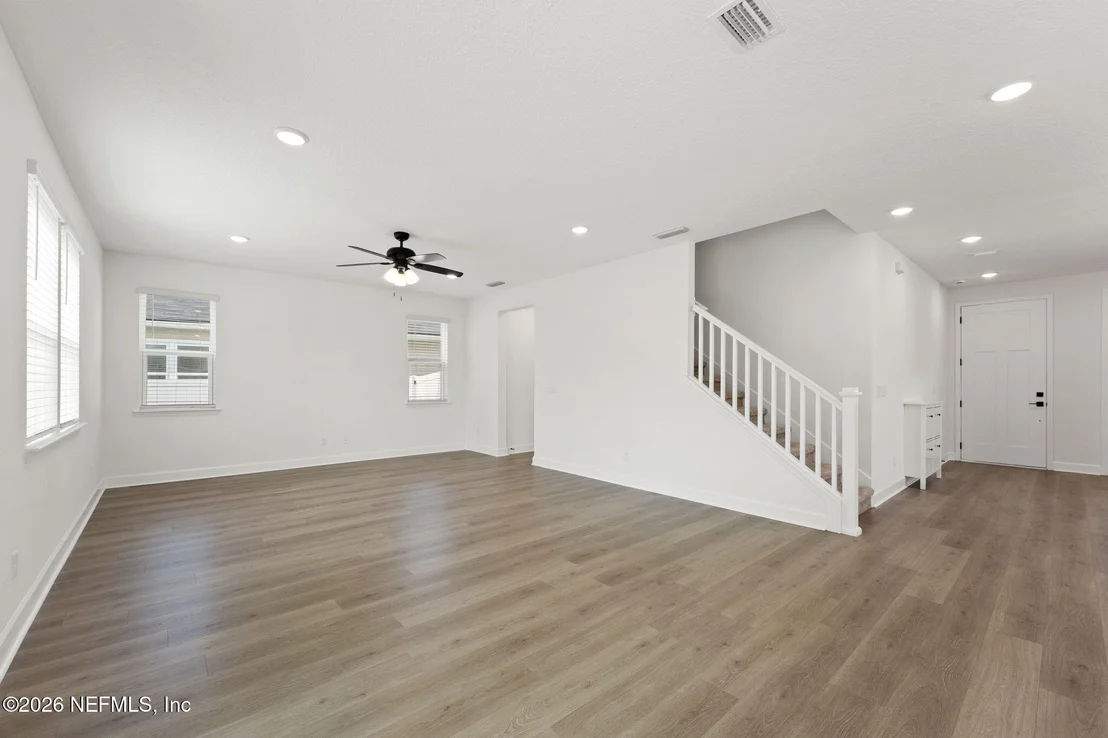 Photo of 615 BARTRAM DOWNS Road