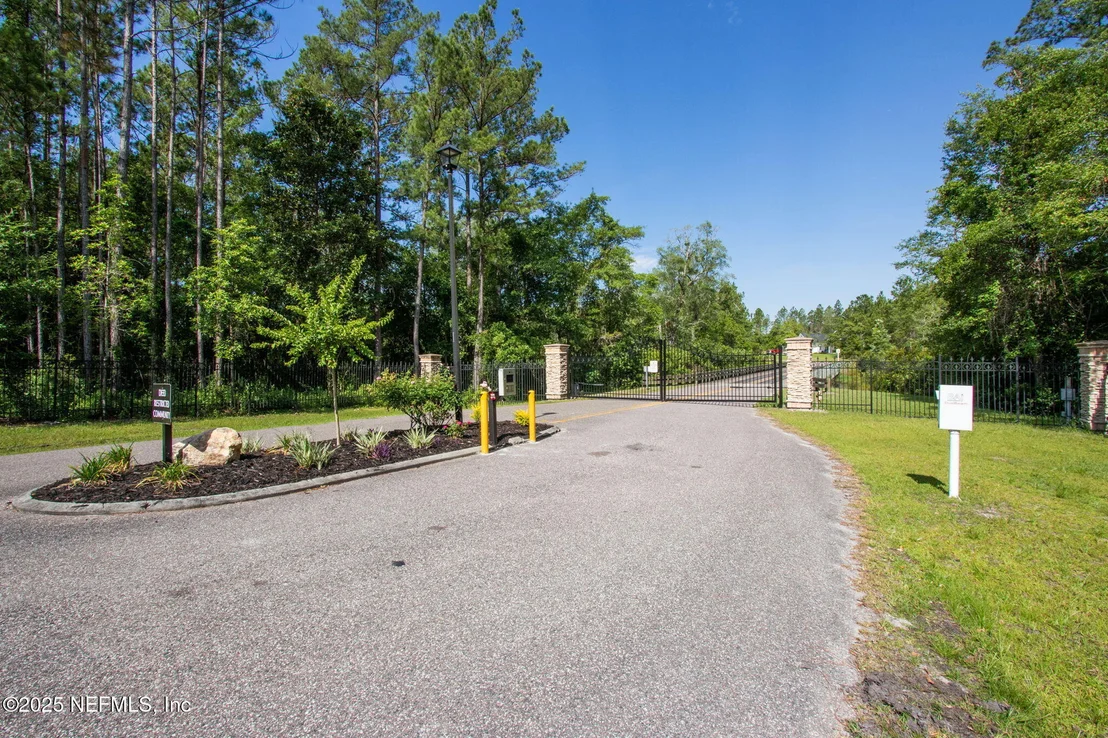 Photo of 14079 DUNROVEN Drive