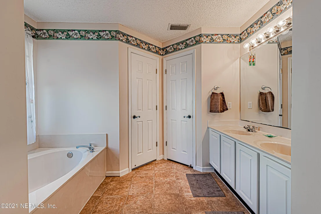 Photo of 1548 LINKSIDE Drive