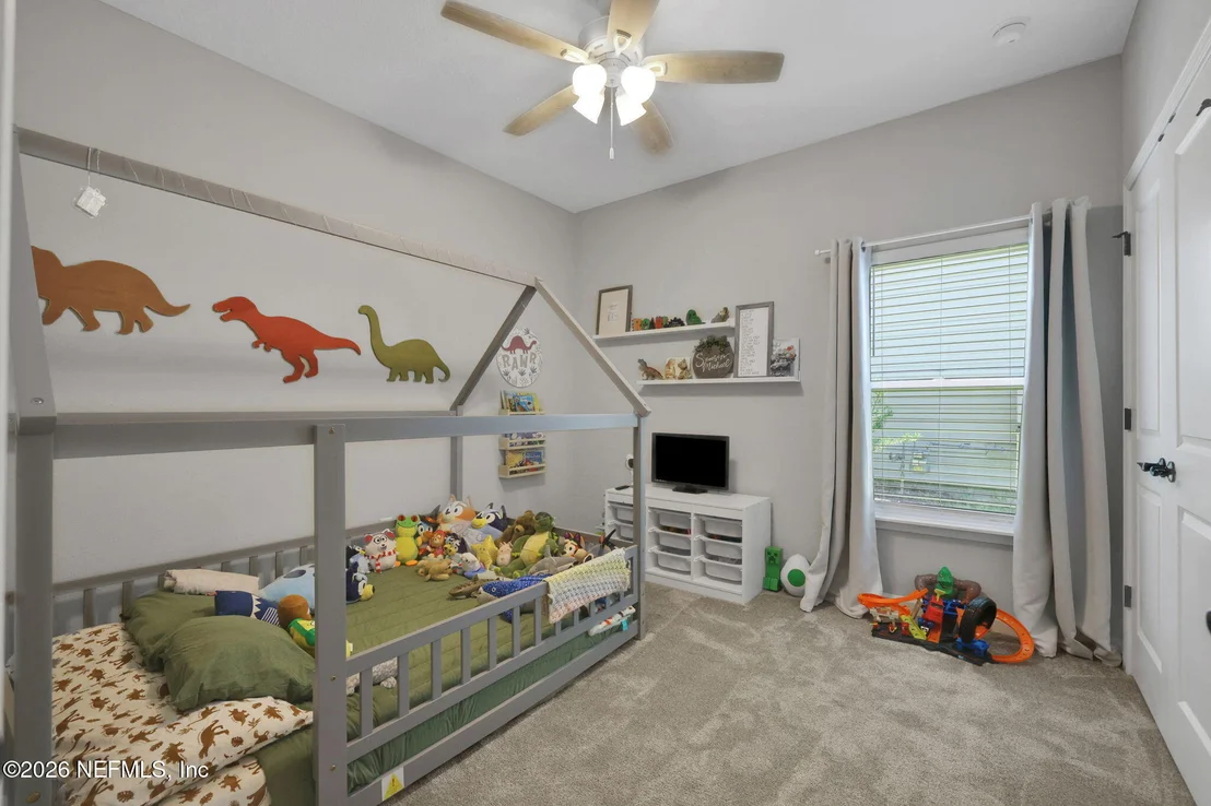 Photo of 98 YARDLEY Court