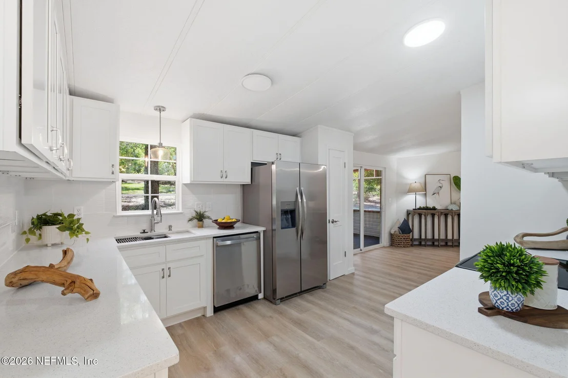 Photo of 8337 SINGLETON Place