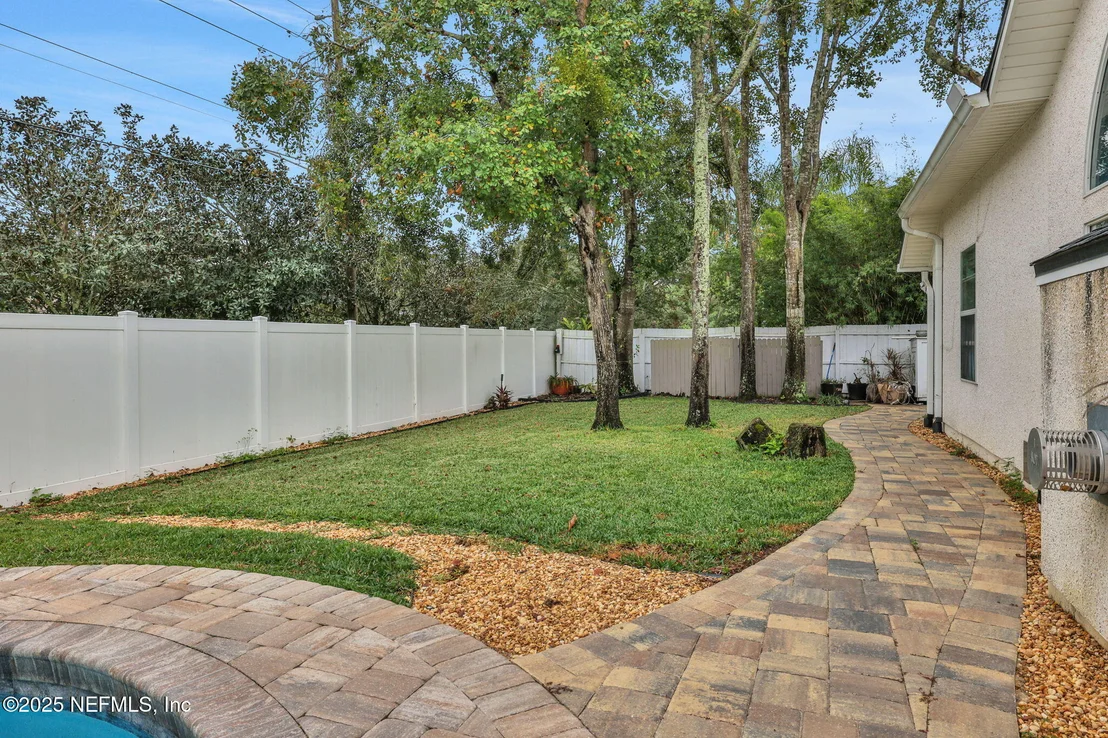 Photo of 246 EDGEWATER BRANCH Drive