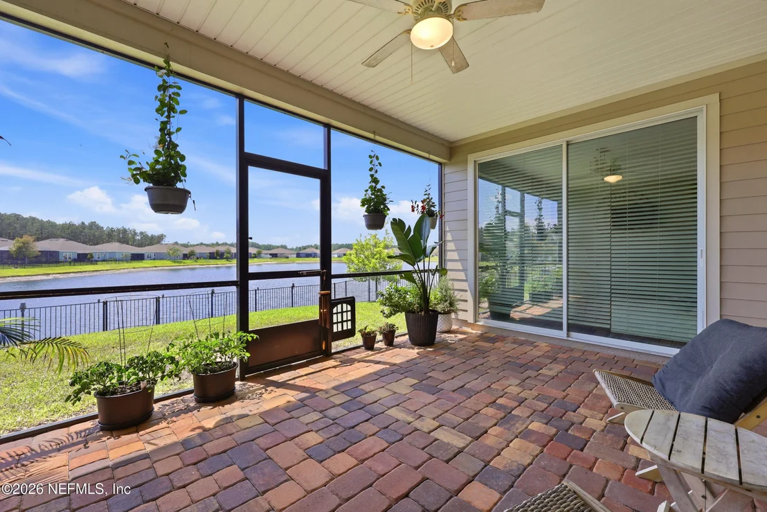 Photo of 392 BRYBAR Drive