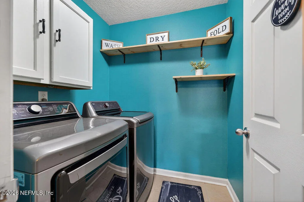 Photo of 504 KNOLLE Court