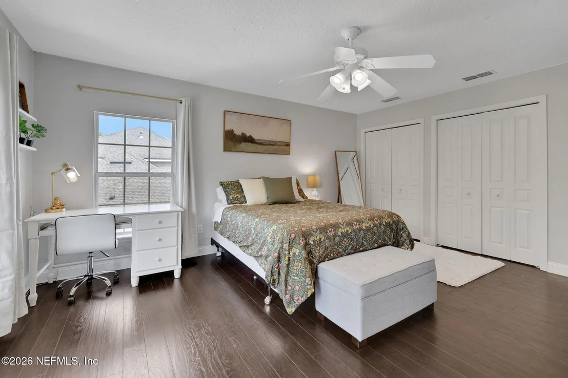 Photo of 1005 MEADOW VIEW Lane