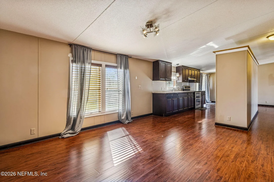 Photo of 8080 PLUMMER Road