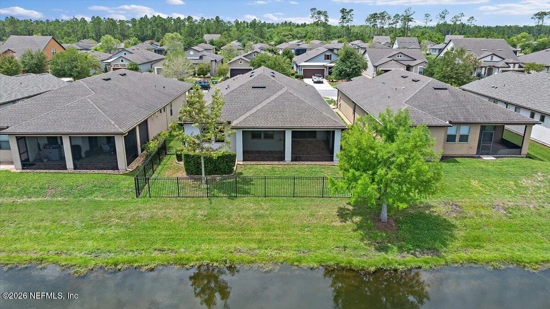 Photo of 213 WOOD POND Loop