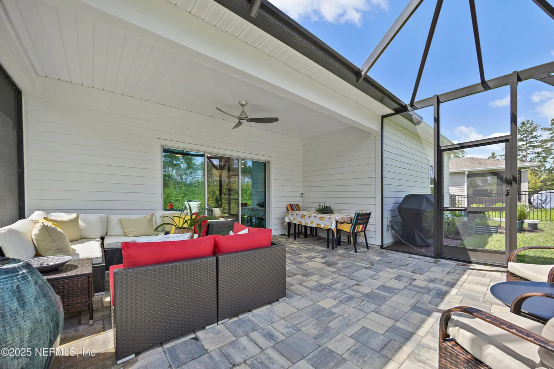 Photo of 75837 PONDSIDE Lane