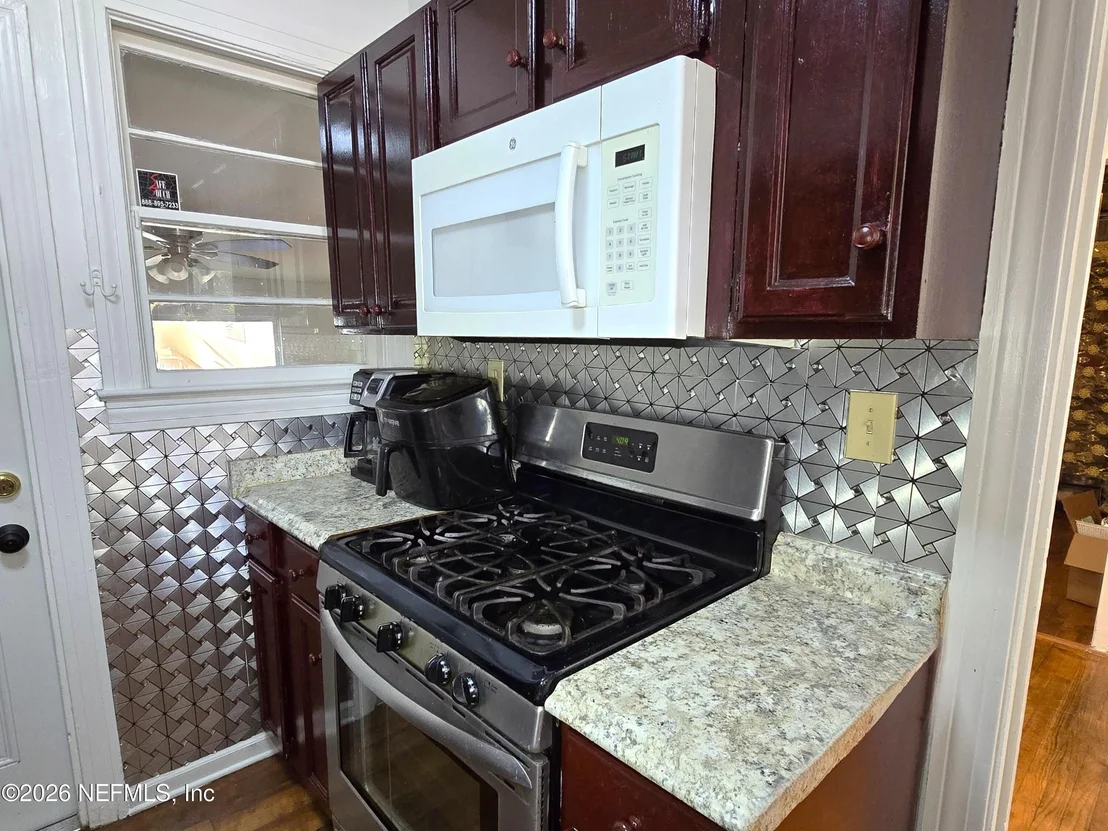 Photo of 2710 SOUTHSIDE Boulevard