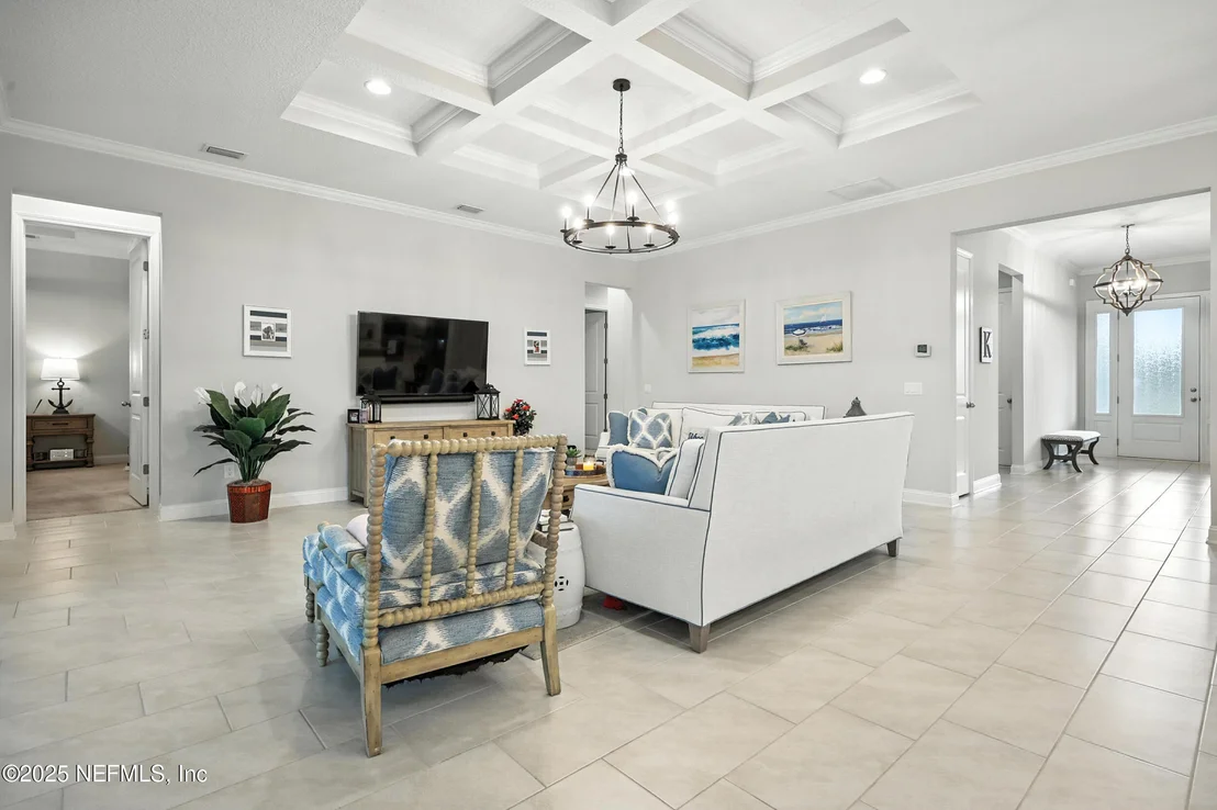 Photo of 141 TARTAN Court