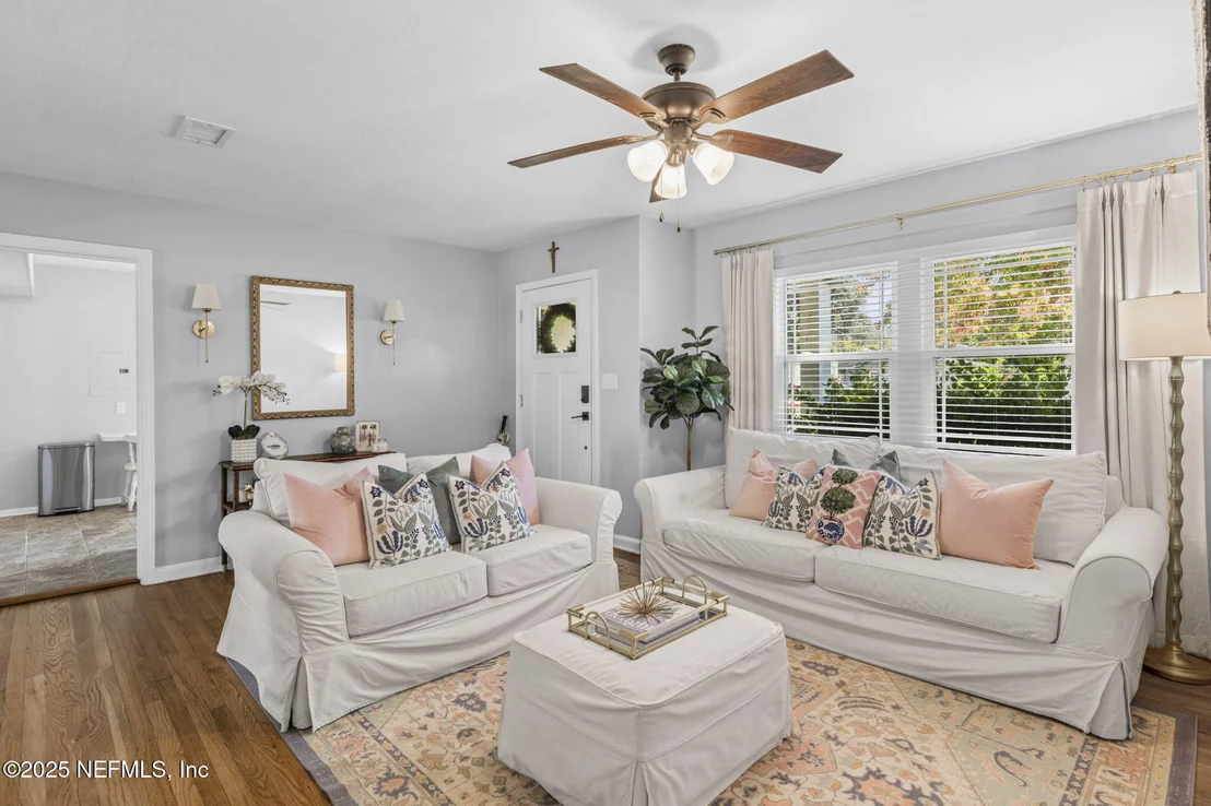 Photo of 4153 TRIESTE Place