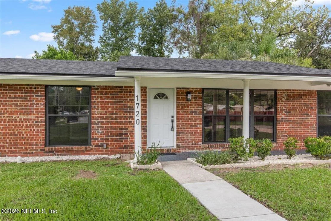 Photo of 1720 BAY Circle W