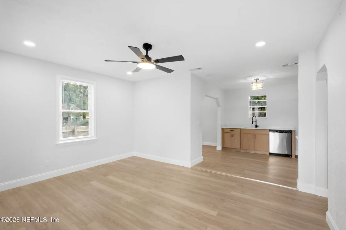 Photo of 4802 LOUISA Terrace