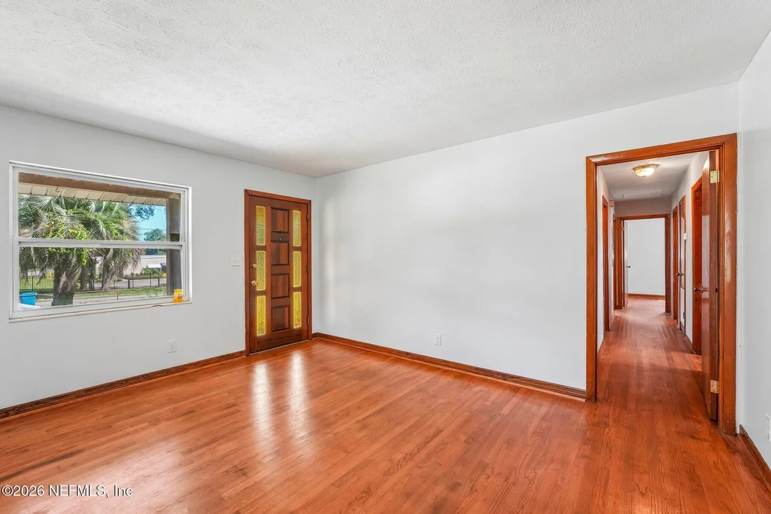 Photo of 1112 BAISDEN Road