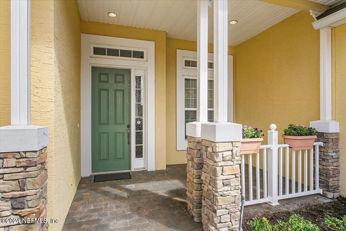 Photo of 1532 VALHALLA Way
