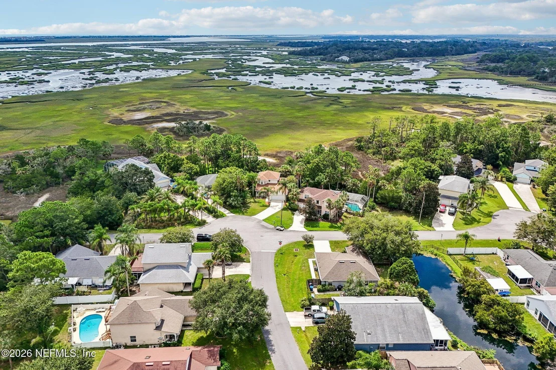 Photo of 305 ELEUTHERA Court