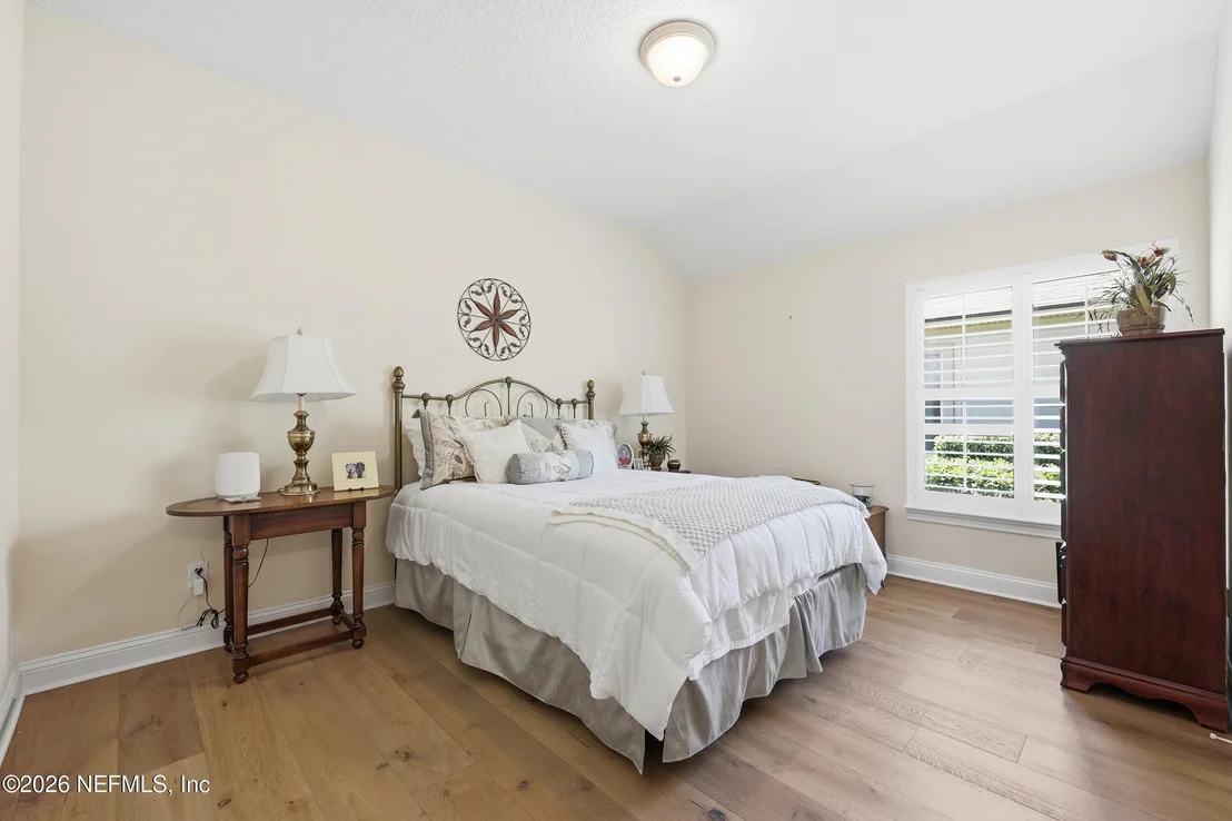 Photo of 376 N LOMBARDY Loop