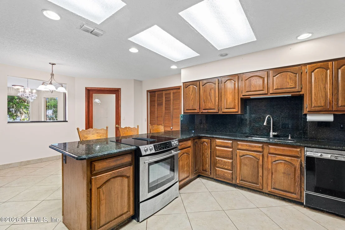 Photo of 4841 RAGGEDY POINT Road