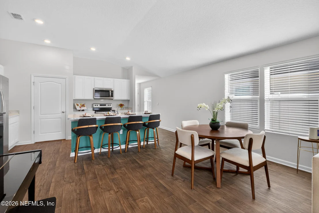 Photo of 163 SILVER BIRCH Street