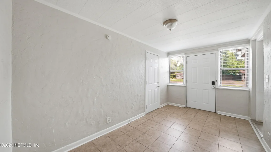 Photo of 5377 RIVER FOREST Drive
