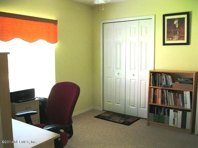 Photo of 212 Bobolink Place