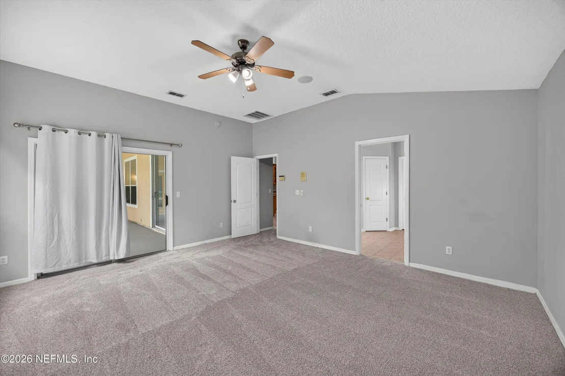 Photo of 635 WAKEVIEW Drive