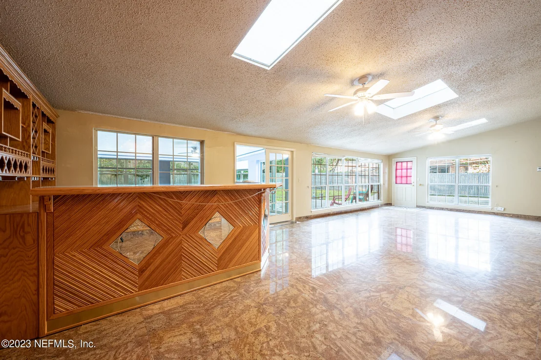 Photo of 4442 RIVER TRAIL Road
