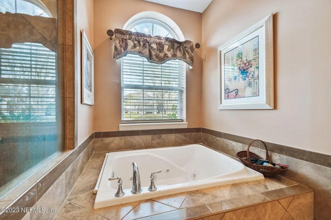Photo of 608 DONALD ROSS Way