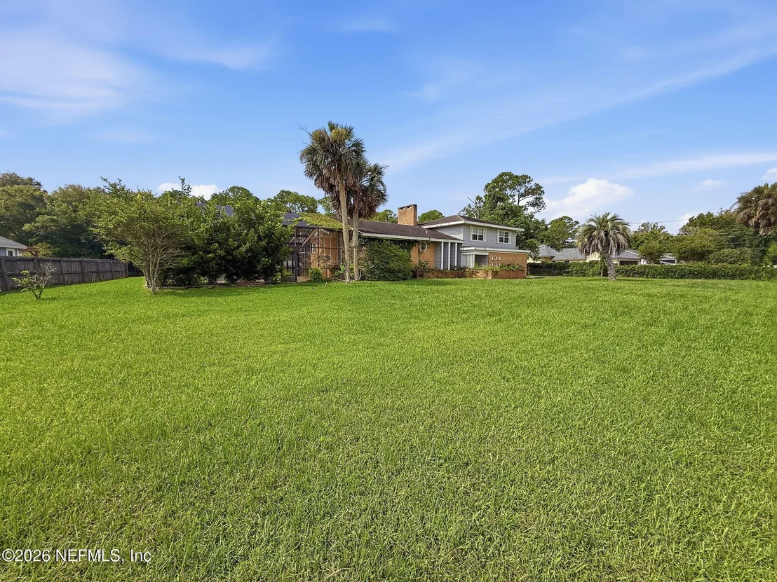 Photo of 477 DEL MONTE Drive