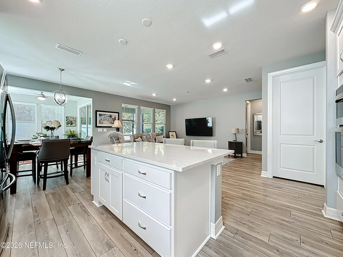 Photo of 11012 TOWN VIEW Drive
