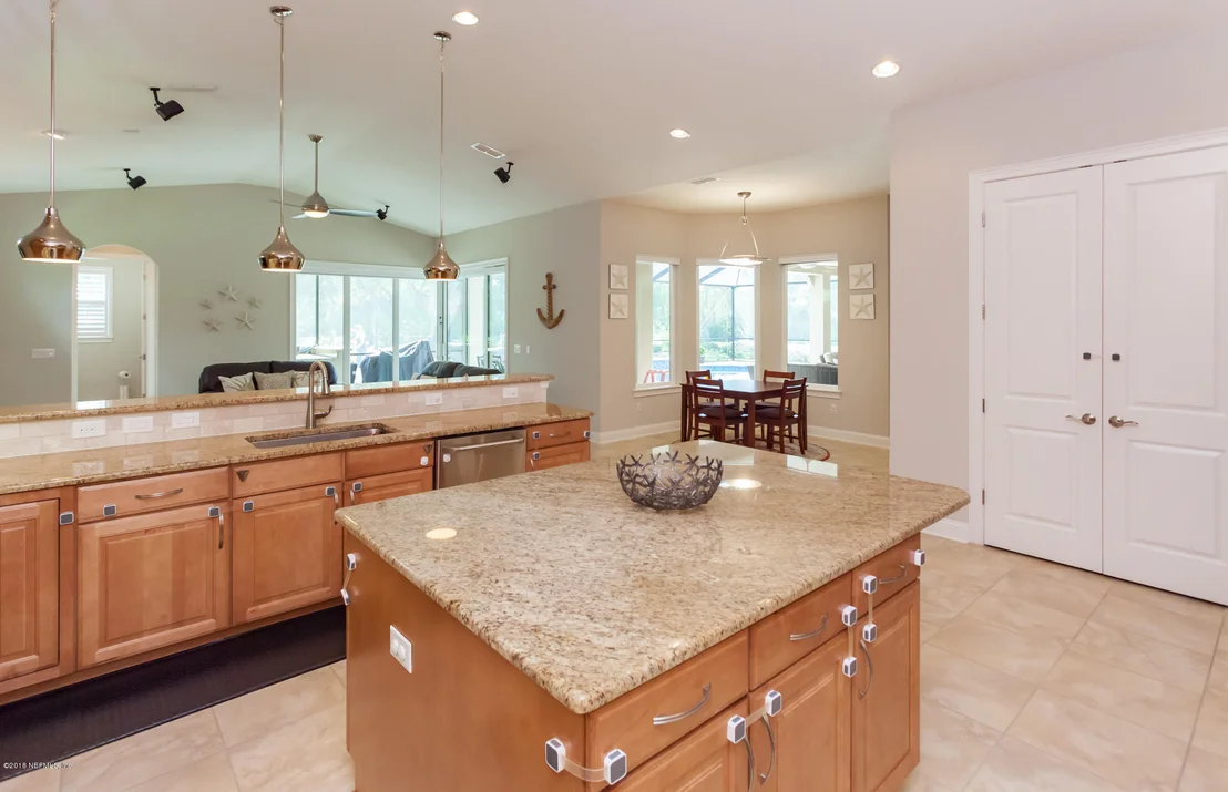 Photo of 216 VALE Drive