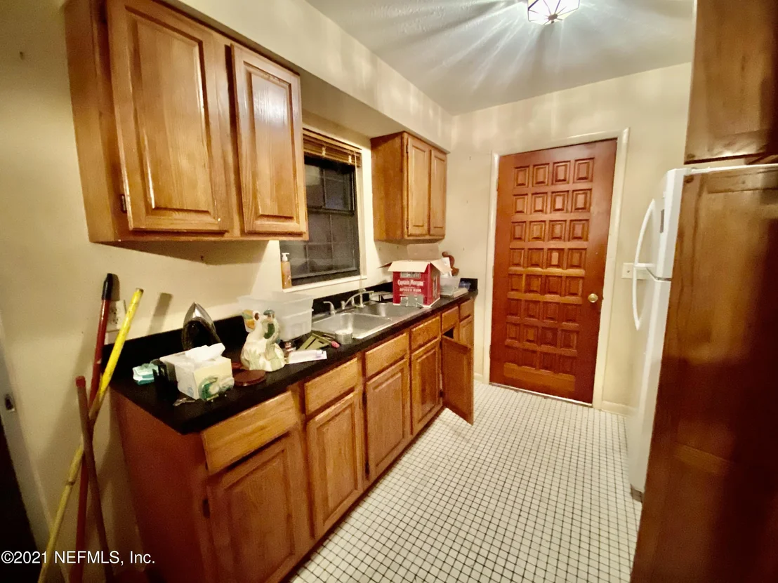 Photo of 4439 VANCOUVER Drive