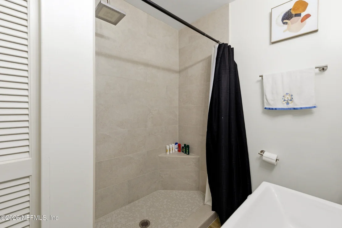 Photo of 7484 SPINOLA Road