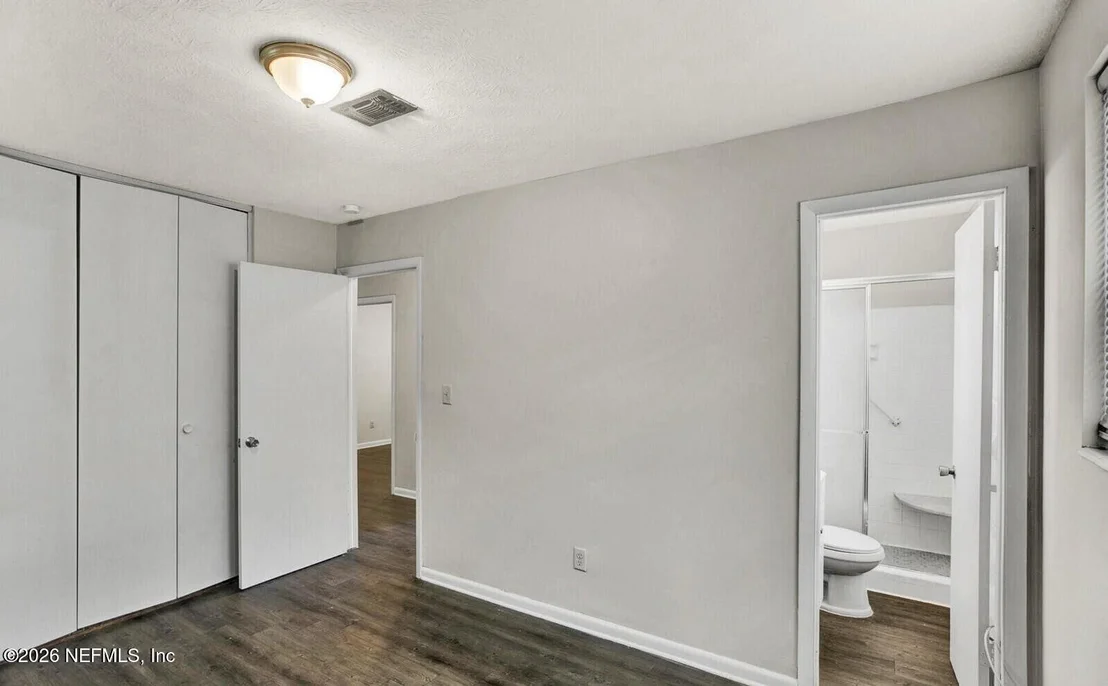 Photo of 5013 CHIVALRY Drive